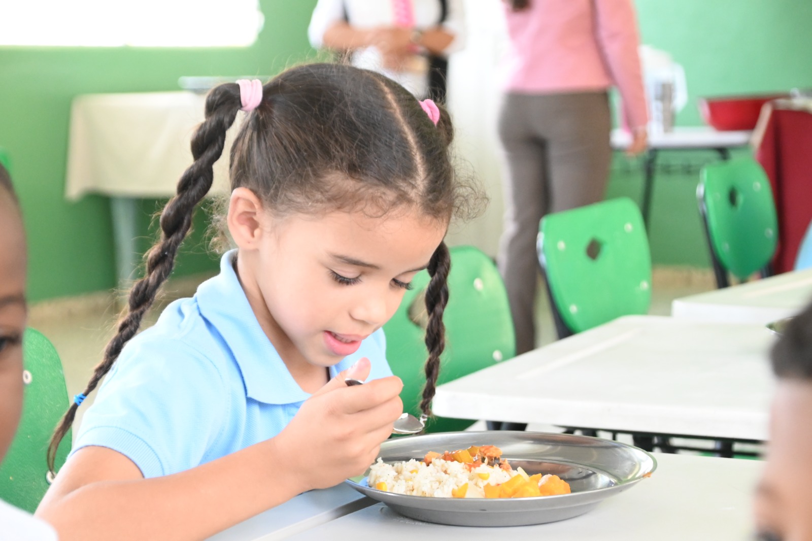 El 21% de los centros educativos beneficiarios de la alimentación escolar están ubicados en zonas de difícil acceso